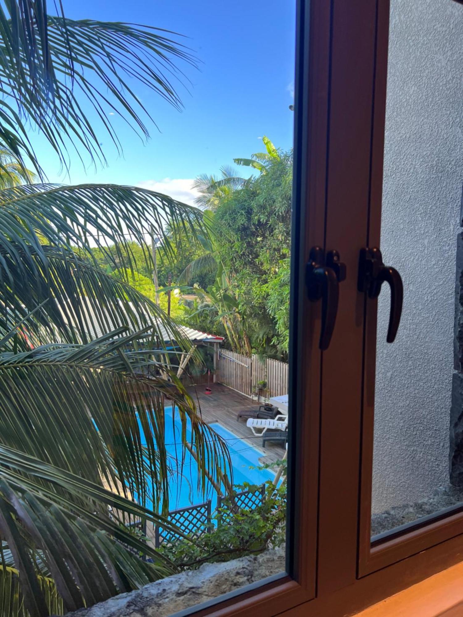 O Paradis Albion Grande Piscine Et Plage A Deux Pas Ngoại thất bức ảnh